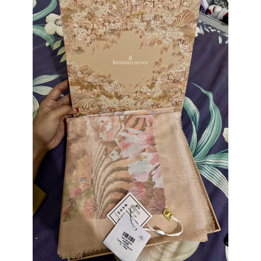 Buttonscarves Tuscany Pasta XL