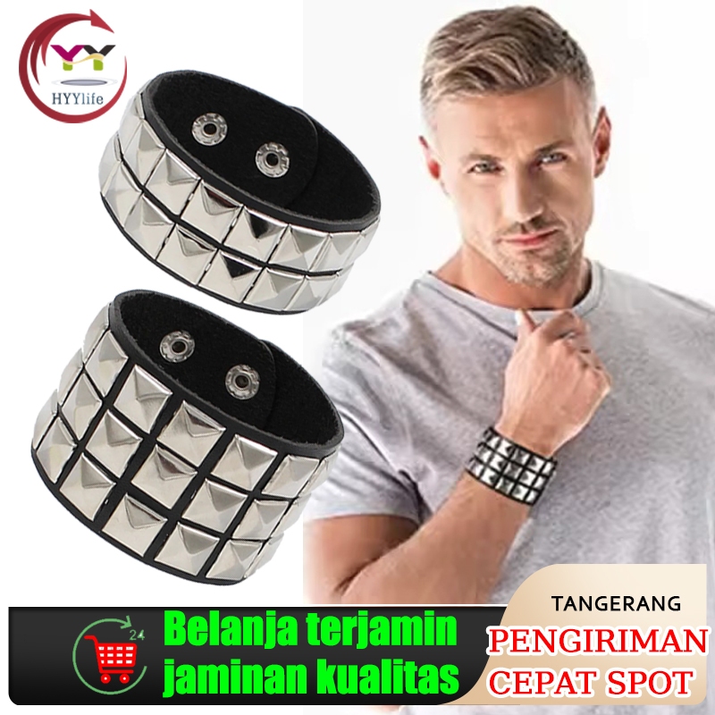 Gelang Kulit Punk Rock Berduri Cool Fashion Bracelet