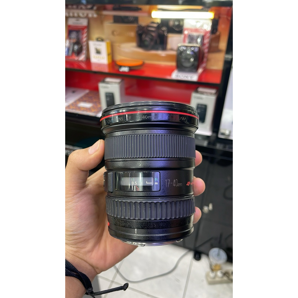 Lensa 17-40 mm Canon