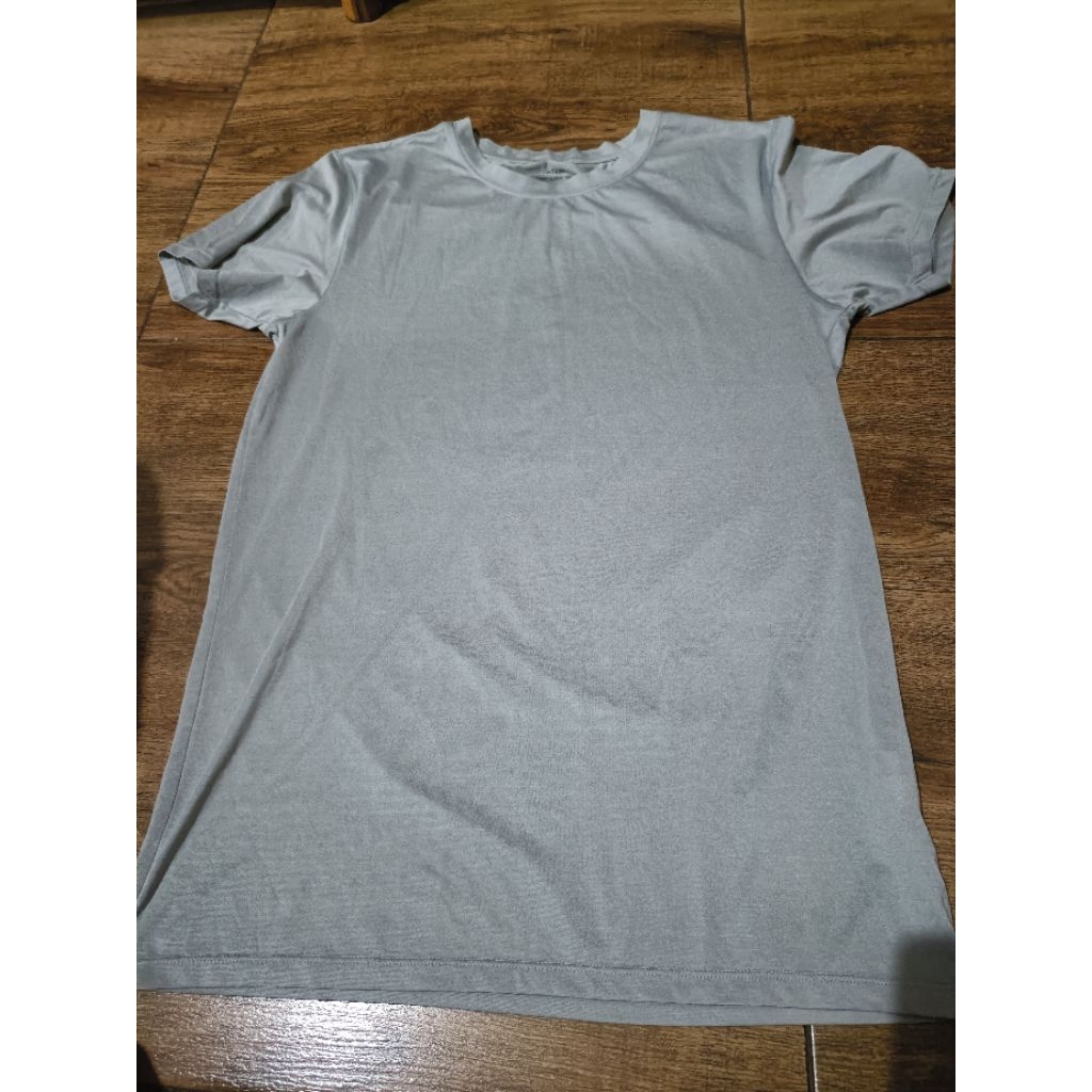 Kaos olahraga Pria Abu UNIQLO Airism