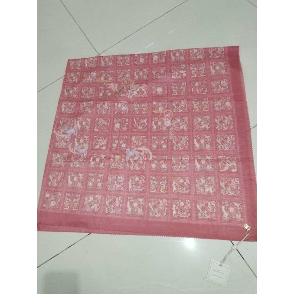 Buttonscarves Dian pelangi