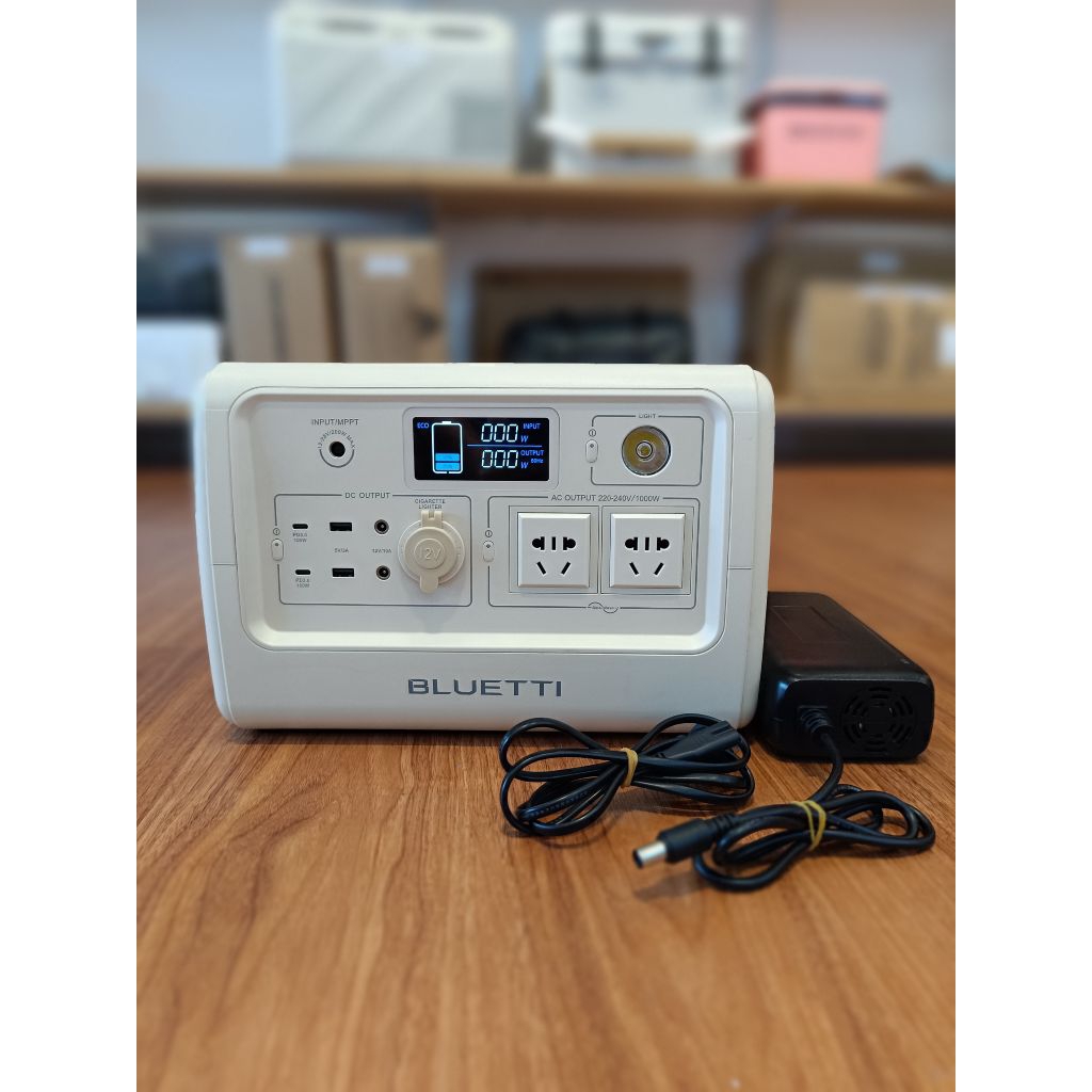 Power Station Bluetti EB70 716Wh/1000W Preloved