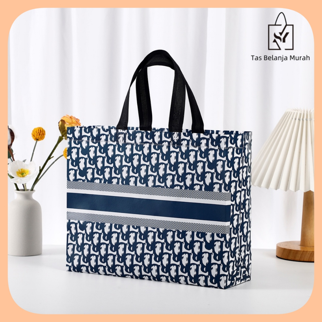 

Goodie bag-Tas Belanja tas Jinjing tas spunbond tas souvenir premium tebal dan kuat/Terlaris lipat jumbo/ waterproof/shopping bag Tas Belanja Murah Karakter Kartun-A56