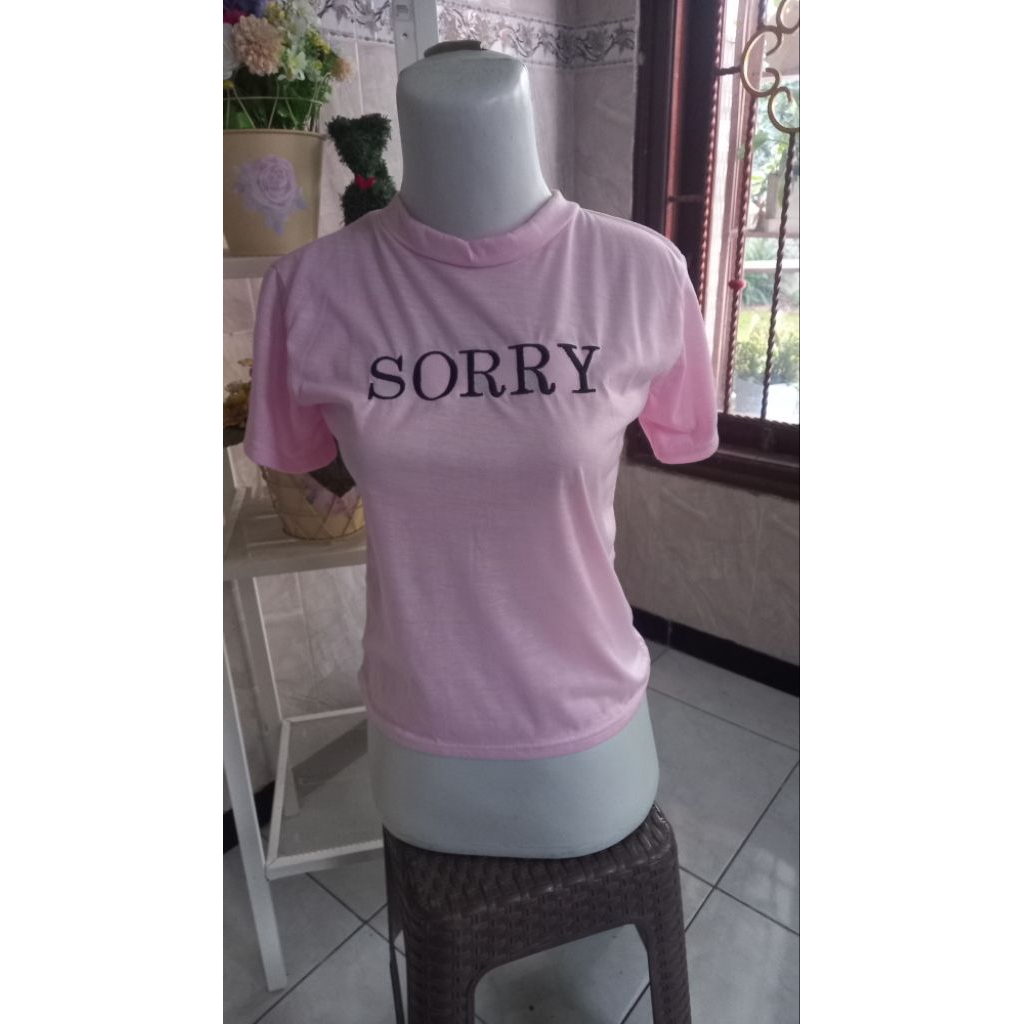 ANEKA KAOS HABISKAN STOK/LENGAN PANJANG/LENGAN PENDEK/MOTIF/POLOS/BUKAN BARANG BEKAS