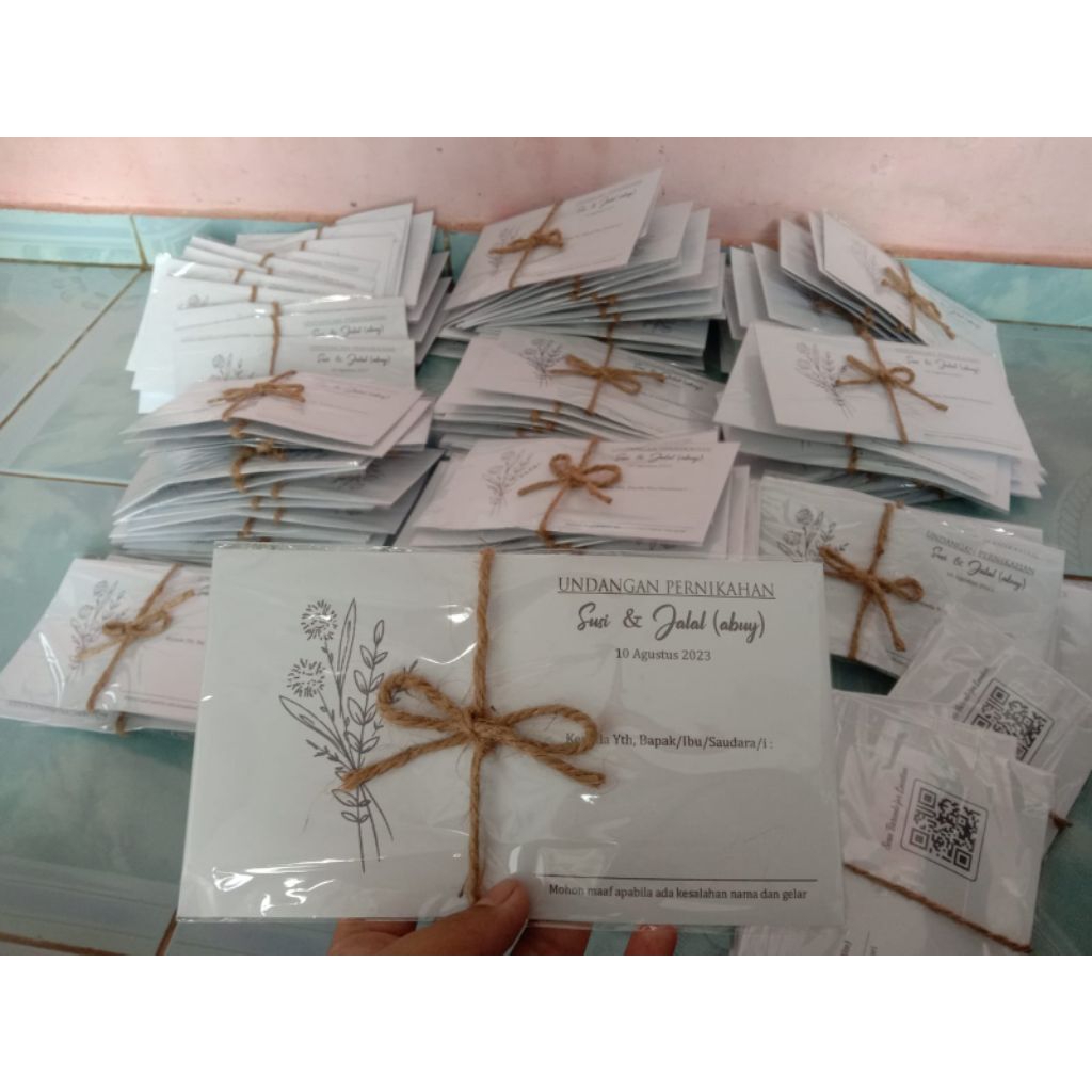 

Undangan Custom | Motif Tali Rami 2