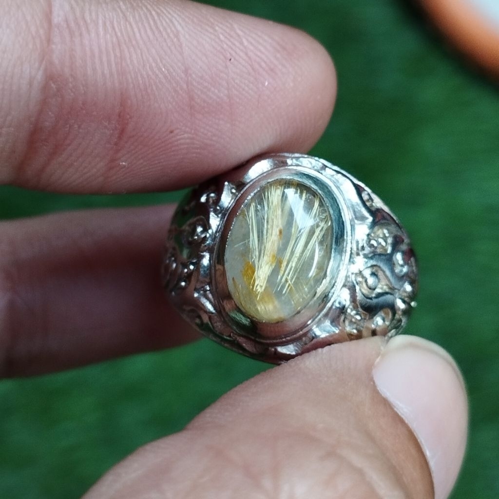 Natural Rutilated Quartz serat Cendana