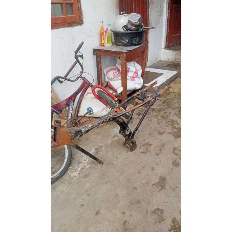 Rangka CB K2 masih ori,kode B