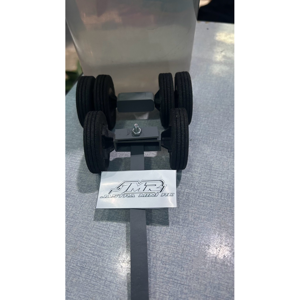 terod gardan ban miniatur truk plastk