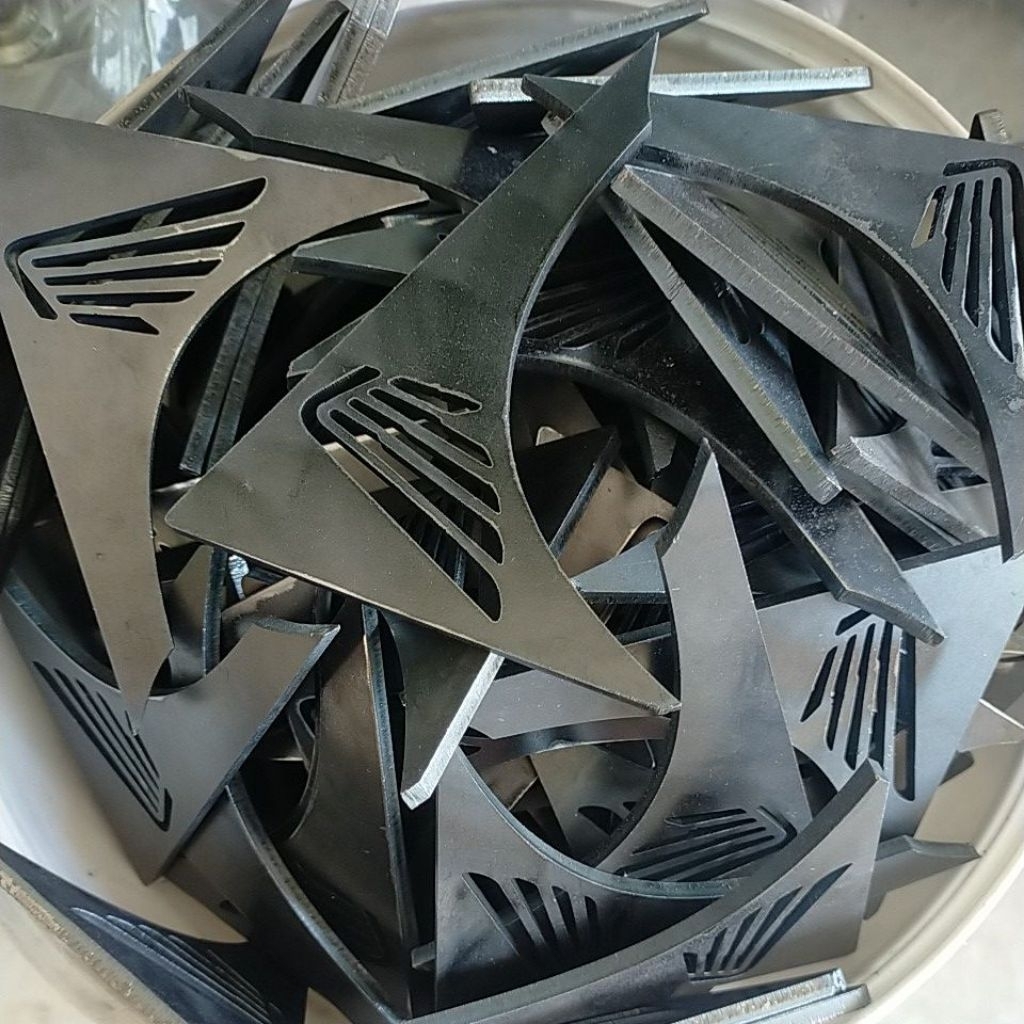 Manisan pemanis rangka depan bawah tengki model sayap, untuk CB,GL,MP. handmade Nganjuk