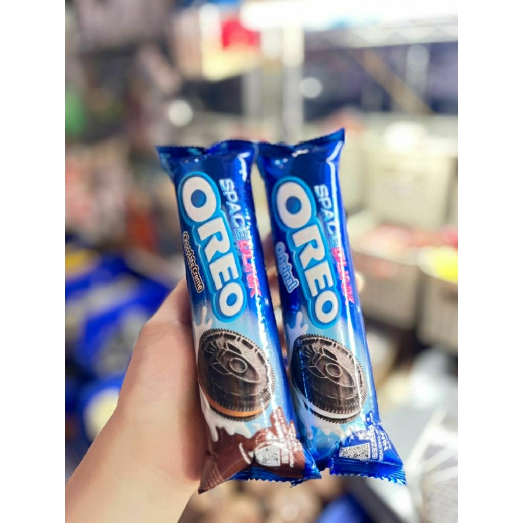 

Oreo Chocolate Cream Edisi Space Dunk 110gr