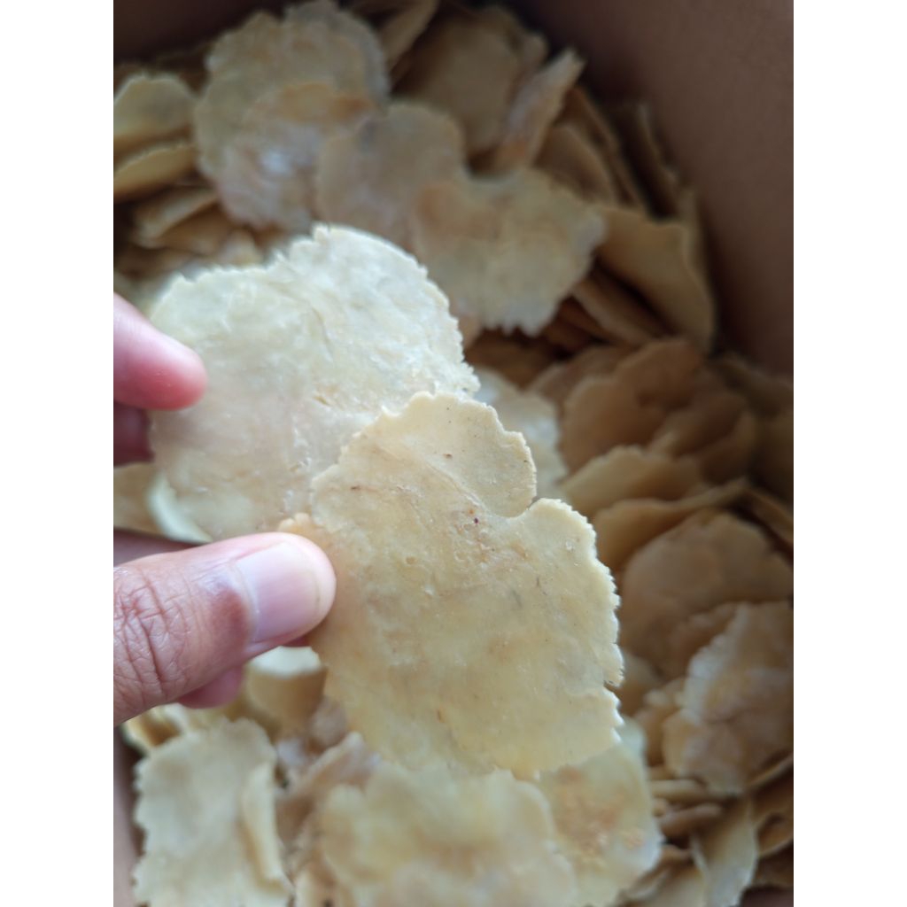 

Emping Melinjo Utuh Tipis Banten mentah