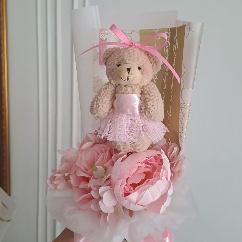 (READY KIRIM TIAP HARI) buket bunga mawar artificial mini pink wisuda ballet sma graduation annivers