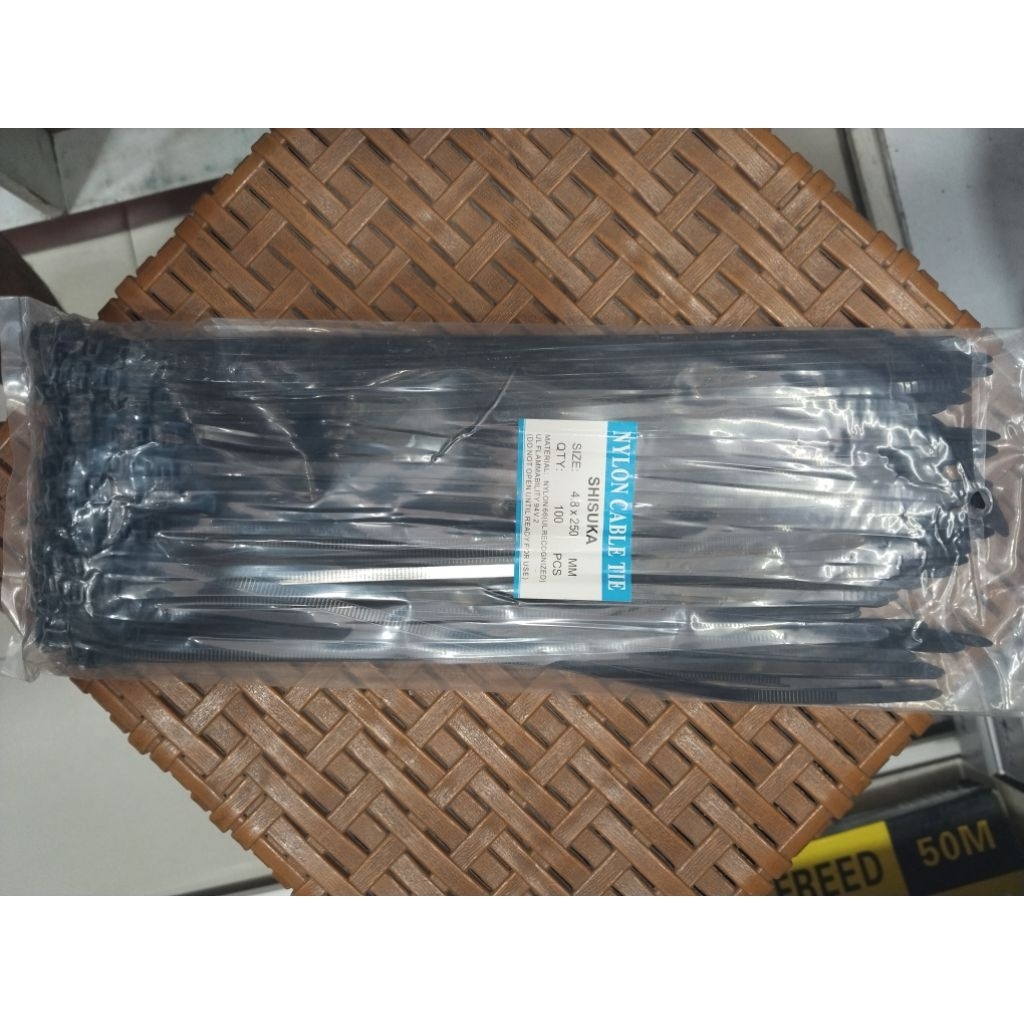 

kabel tis hitam 250mm isi 100/pck