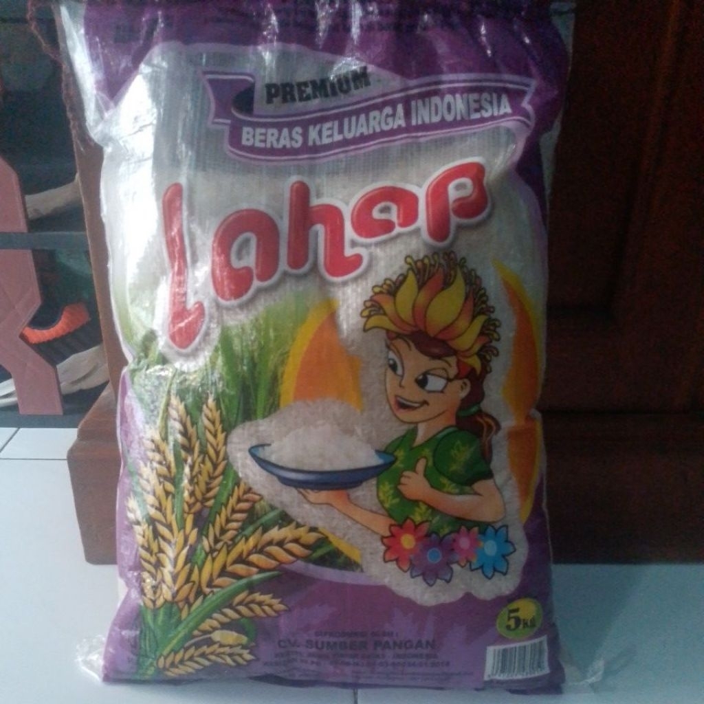 

beras putih premium beras keluarga Indonesia merk lahap kemasan 5 kg