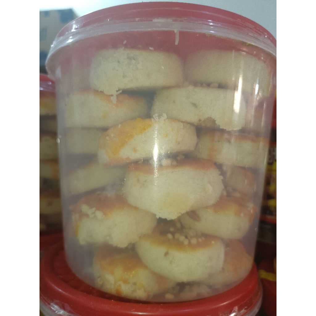 

Kue Kacang Asli Jember Dobel Kacang