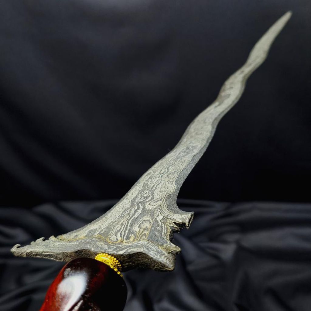 Keris Megantoro Luk 7 Pamor Beras Wutah