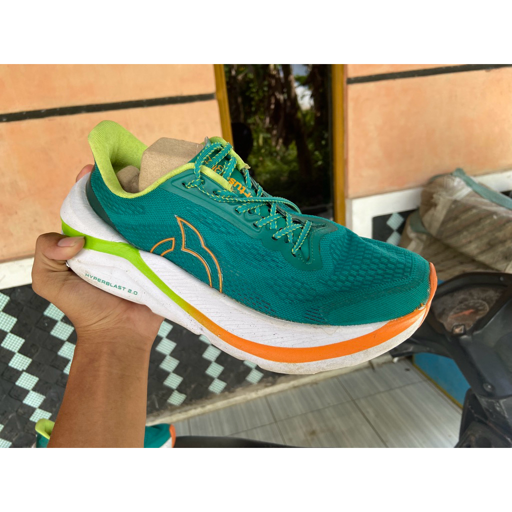 sepatu hyperblast 2.0 (second)