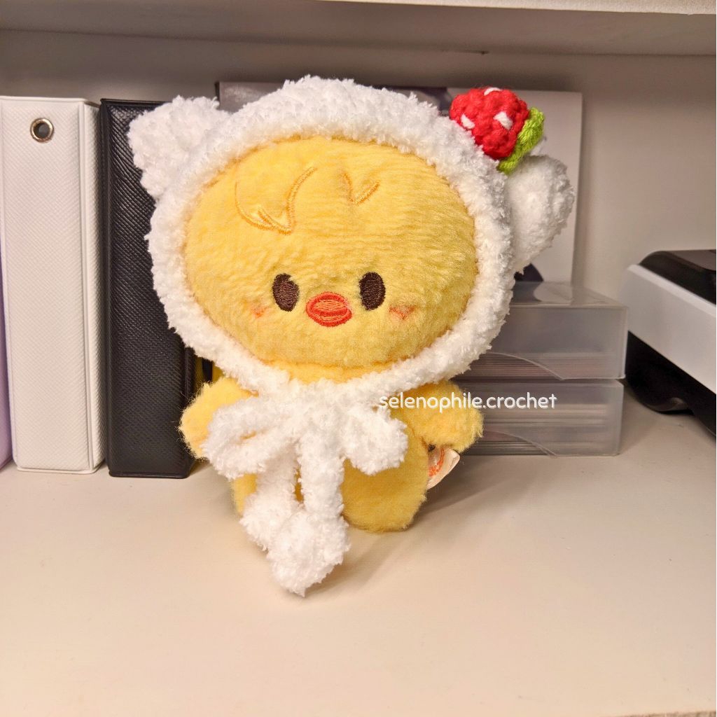 Strawberry Kitty Beannie for Skzoo plush 10cm l Skzoo Clothes Doll l 10cm Crochet Kpop Clothes Doll