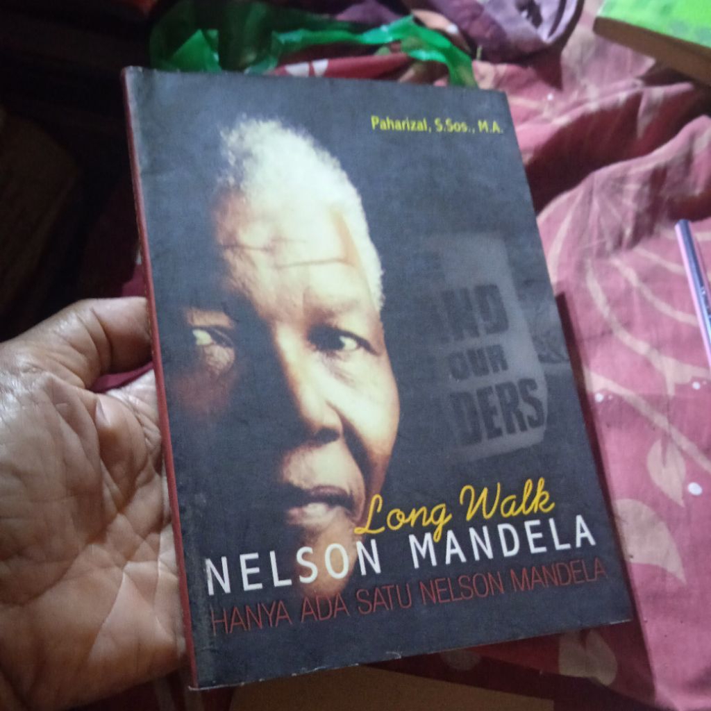 buku Long Walk Nelson Mandela, Hanya ada satu Nelson Mandela, buku original