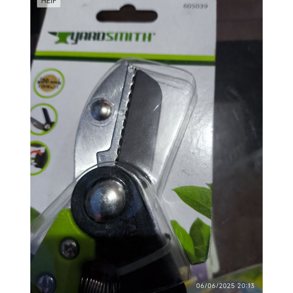 Yardsmith gunting dahan Bypass Anvil Pemotong Dahan - Hijau