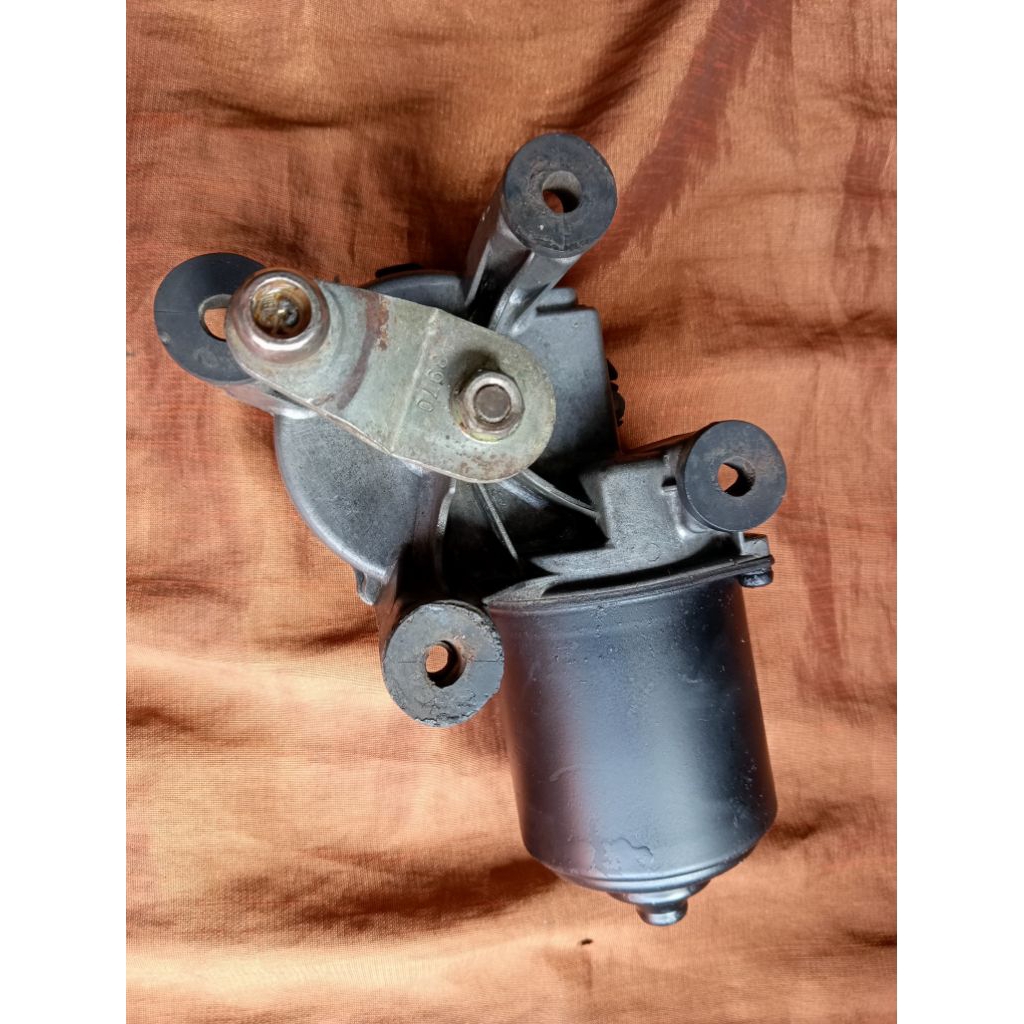 dinamo wiper Mazda 323 elite