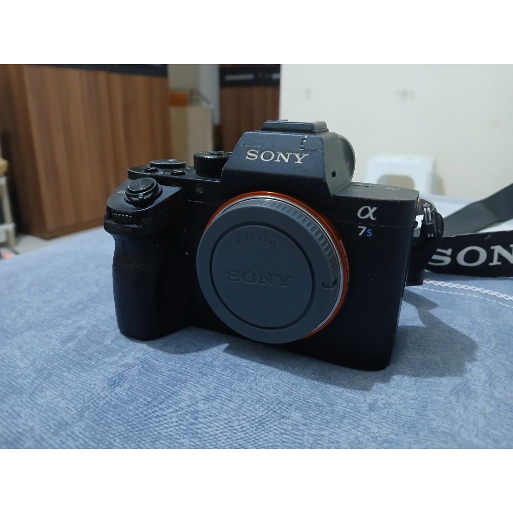 Sony A7Sii (A7S2) (A7 mark 2) Second murah (bekas). Body Only + Strap + Charger + Battery