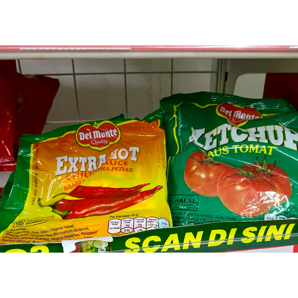 

Del Monte Ketchup tersedia Saus Tomat dan pedas Bag isi 24 x 8 g