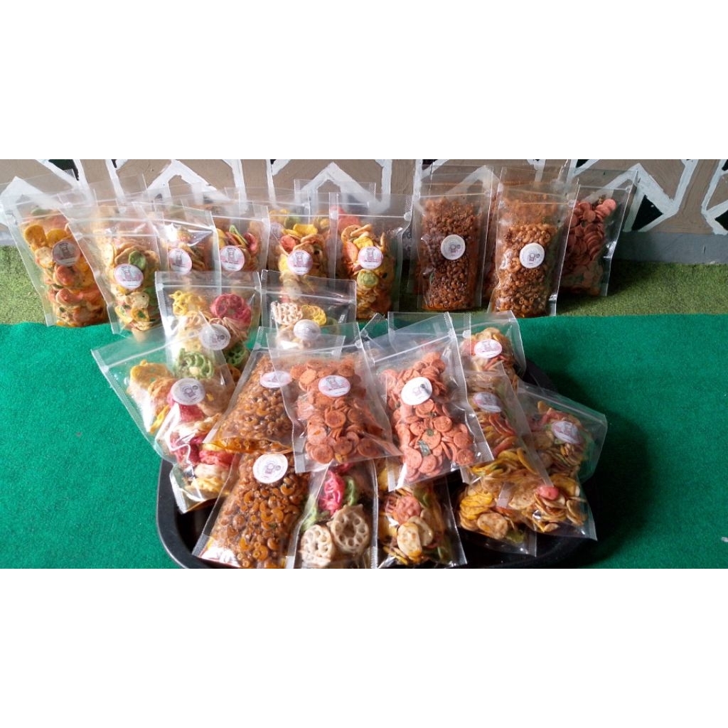 

SEBRING | Seblak Kering kemasan 100 gram | Kerupuk Mawar, kerupuk seblak warna warni, keripik sosis, makaroni kering