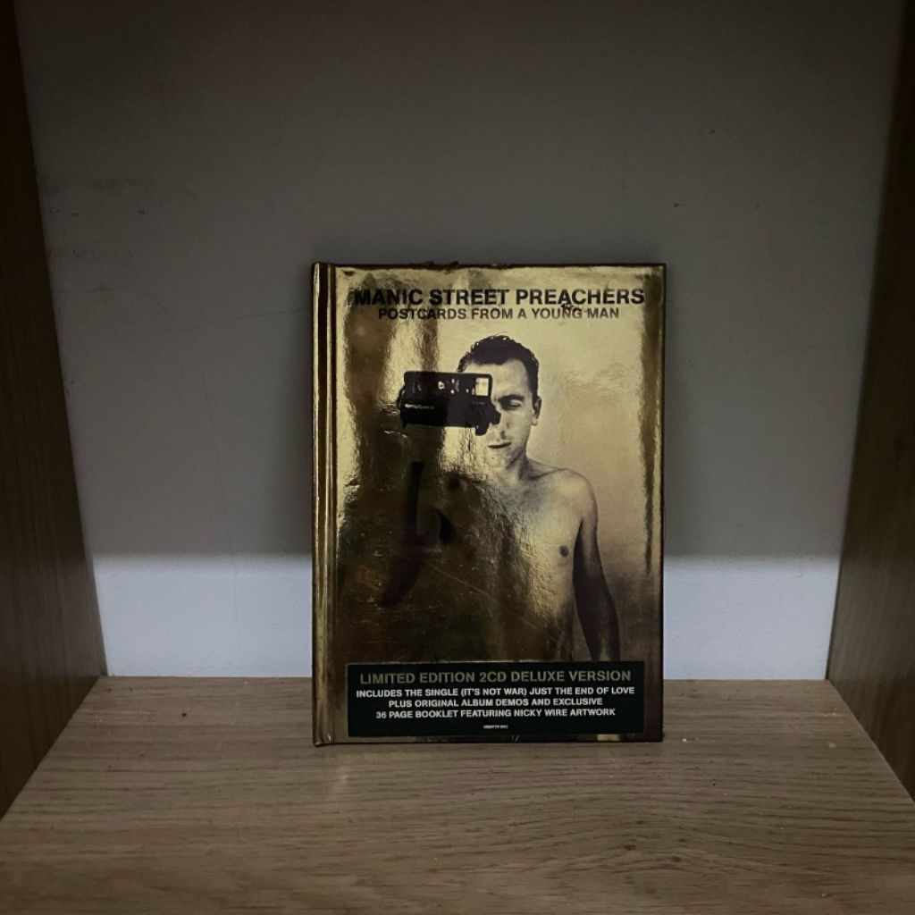 Kaset CD MANIC STREET PREACHERS - POSTCARD FROM A YOUNG MAN