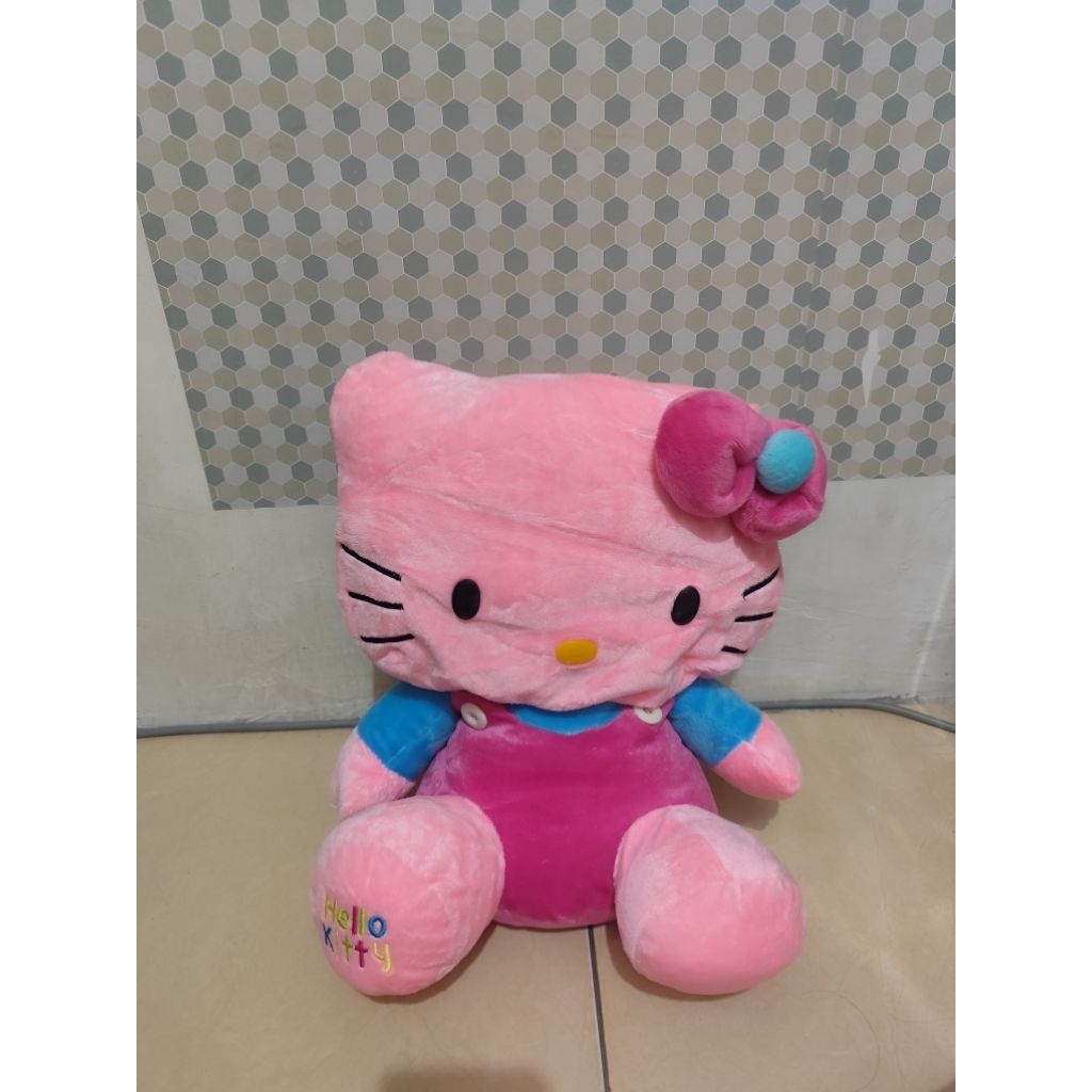 Preloved boneka Hello kitty