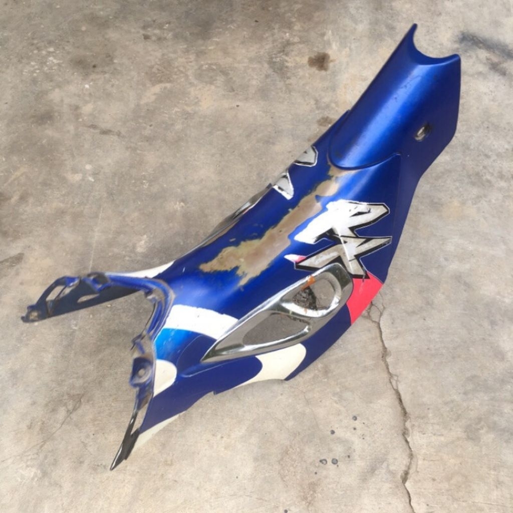 Cover Legshield Legsil Tengah Sambungan Dek Tengah Body Tengah Suzuki Rk Cool Original