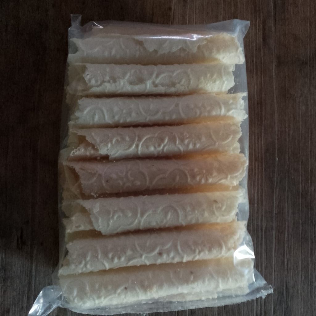 

Kue Semprong Gulung