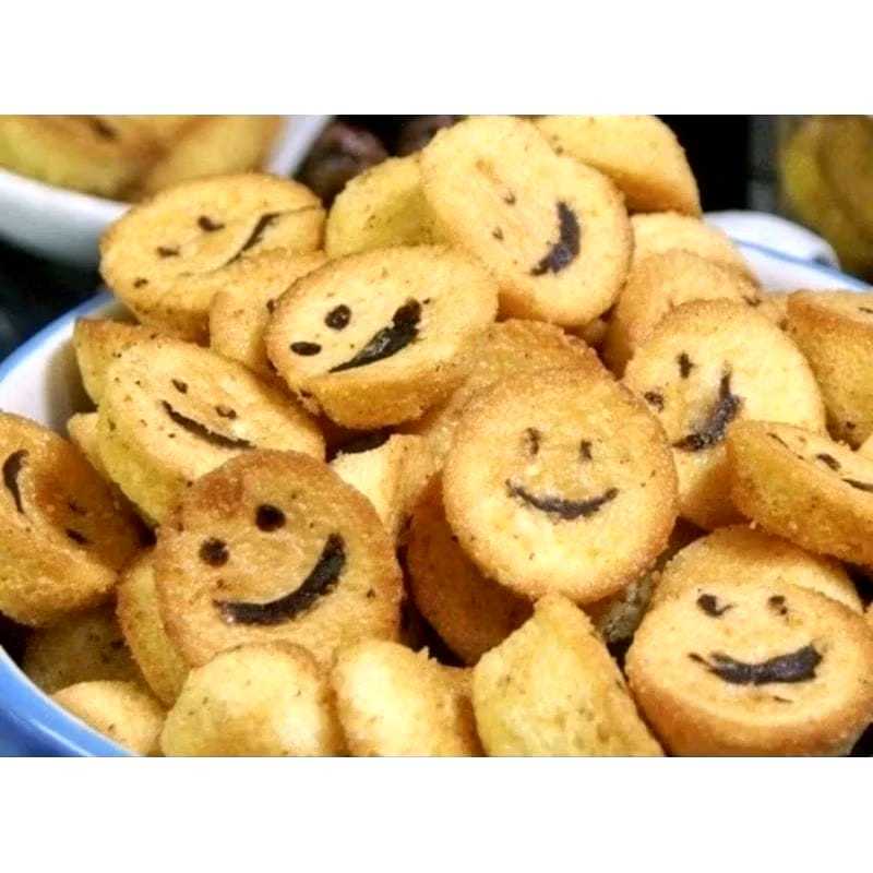 

Kue Bolu Kering Smile 200gr