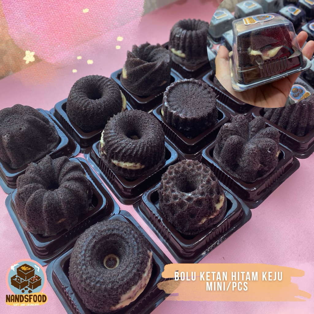 

( H+1 ) Mini Bolu Ketan Hitam Keju uk.4x4x5cm by nandsfood