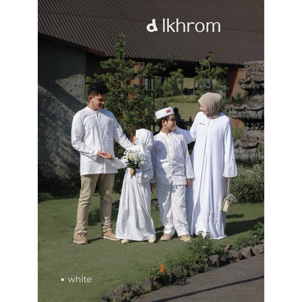 Sarimbit dannis D’ikhrom/Abaya dan koko dannis putih