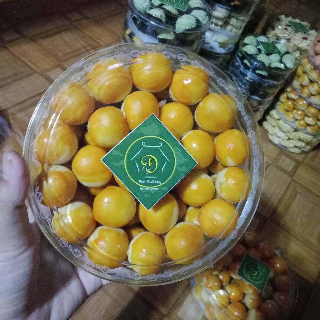 

kue nastar ori /kue kering/kue lebaran ukuran toples 500gr, 250,dan 800ml