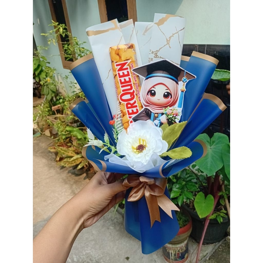 

HANASHA mini buket wisuda silverqueen