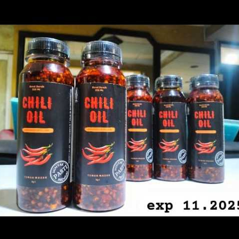 

chili oil pedas premium 200ml