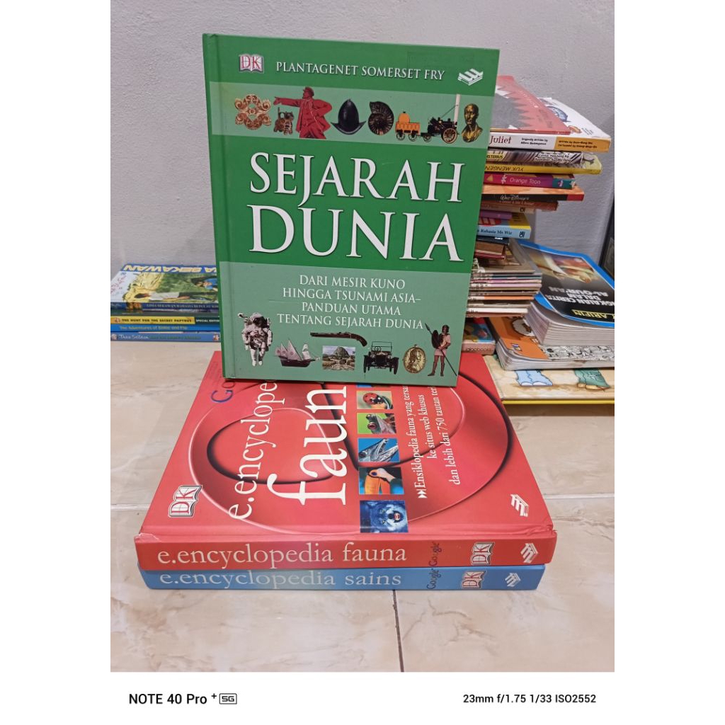 DK Ensiklopdia Sejarah Dunia / Fauna / sains /perkembangan anak / perkembangan bayi / very important