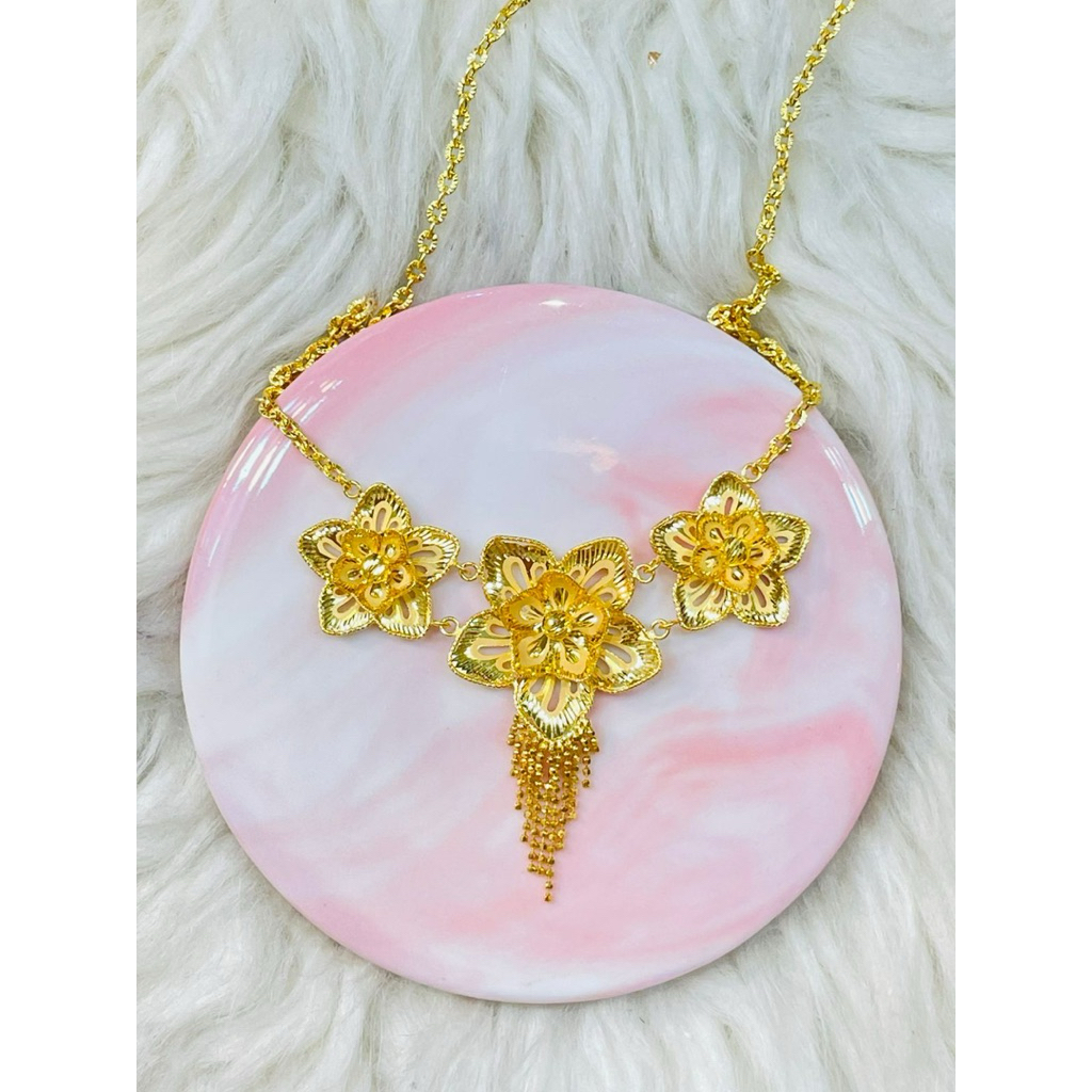 kalung fancy triple bunga kistal rumbai emas asli kadar 700