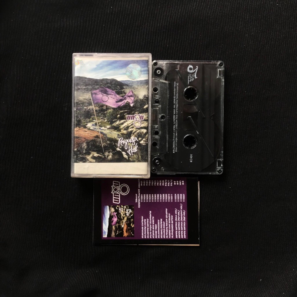 Kaset Pita Ungu Penguasa Hati