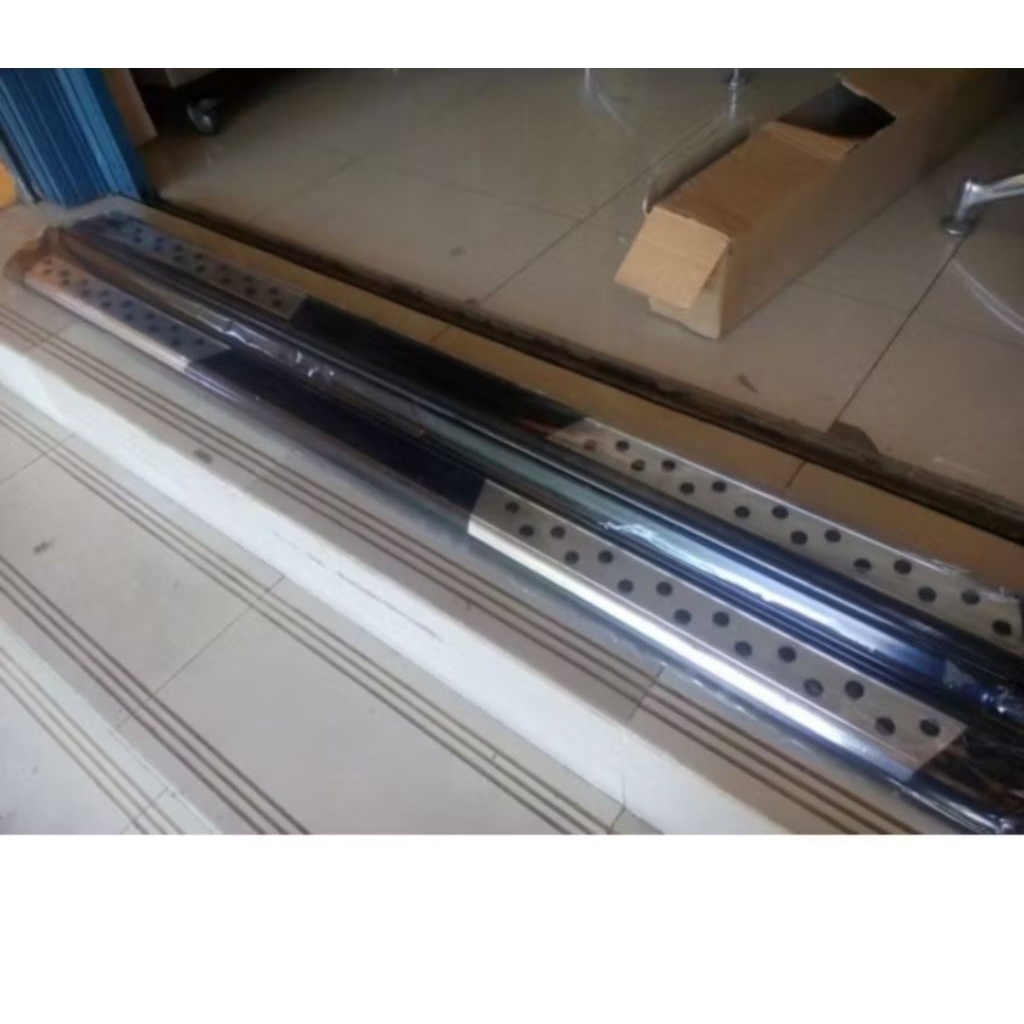 foot step injekan samping mobil toyota rush lama