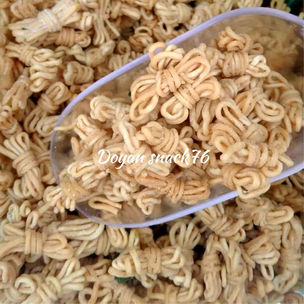 

Mie Gulung Uwel Renyah Asin Gurih 200g 500g Doyan Snack