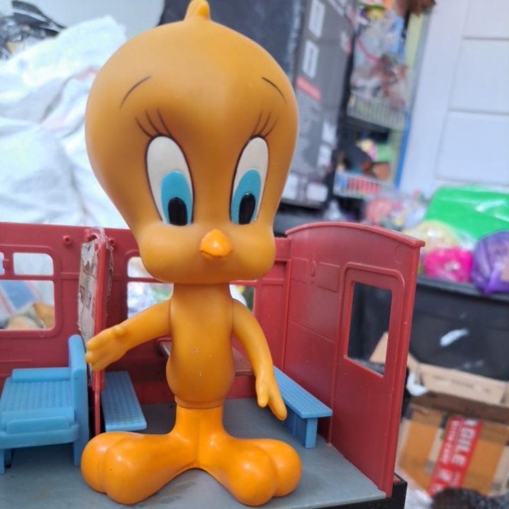 Tweety and Friends Figure