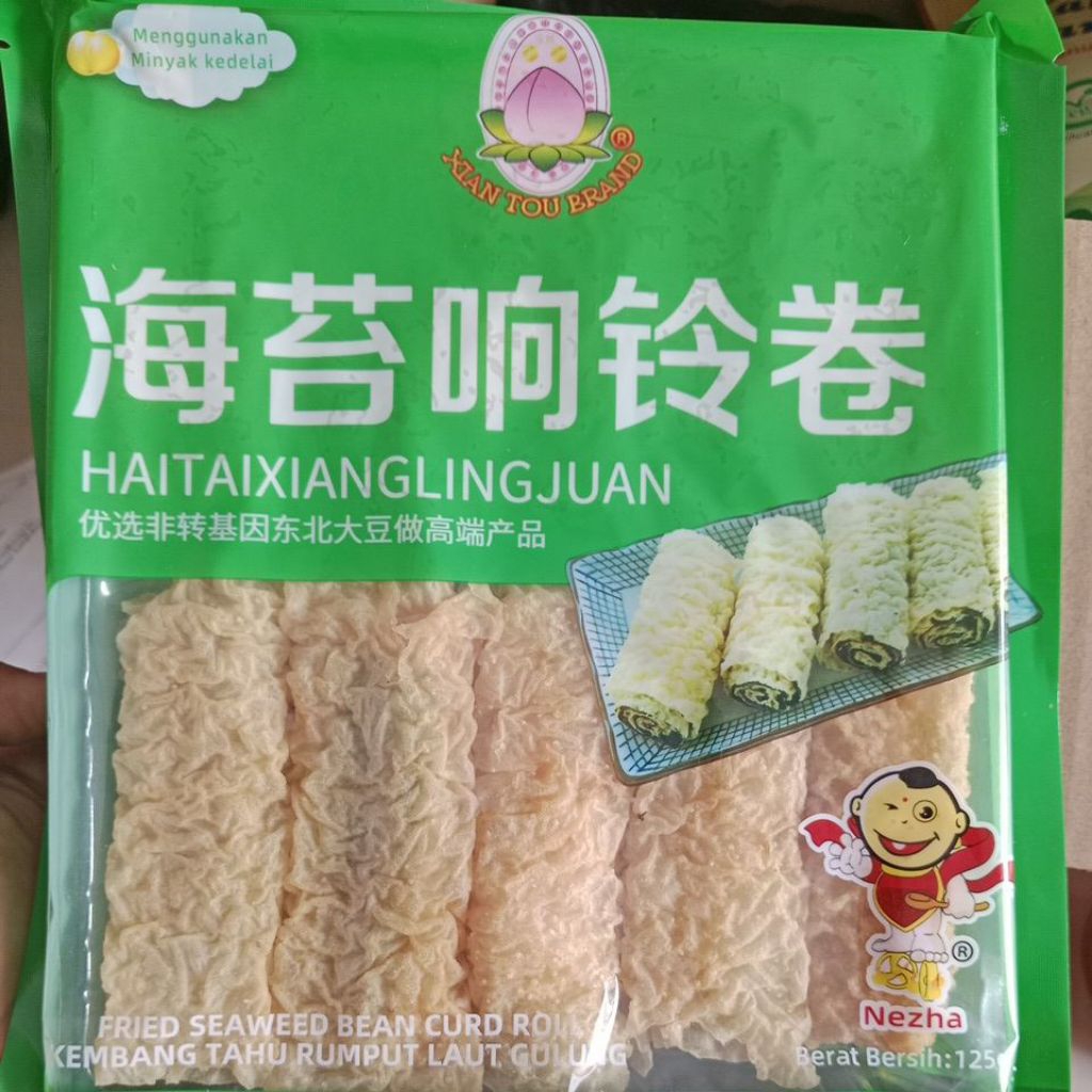 

KEMBANG TAHU RUMPUT LAUT GULUNG/FRIED SEAWEED BEAN CURD ROLL XIAN TOU BRAND Exp 09/2025