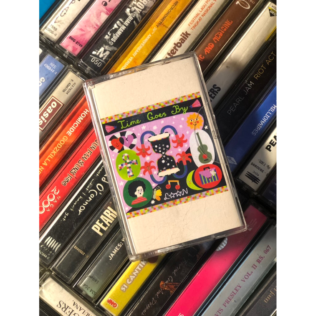 Kaset LoOn - Time Goes By