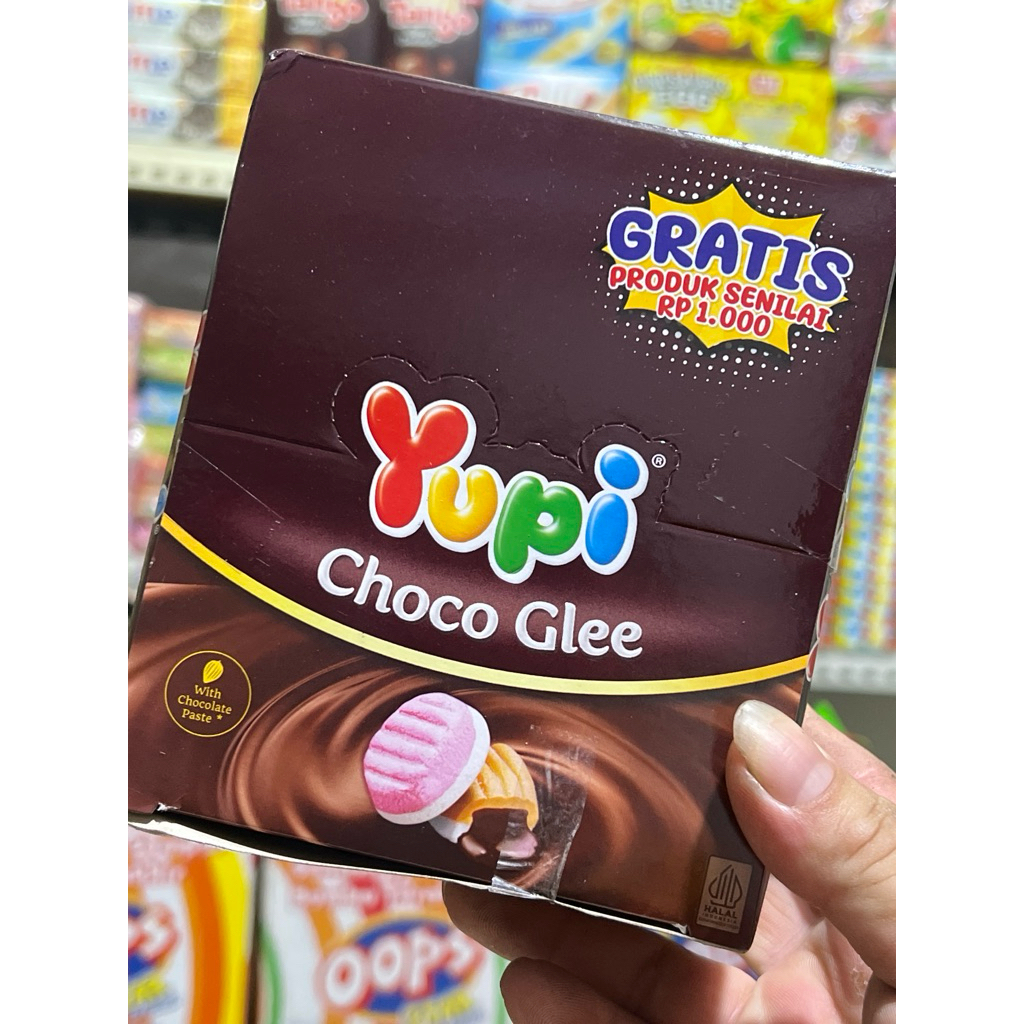

yupi choco glee isi 24 pcs