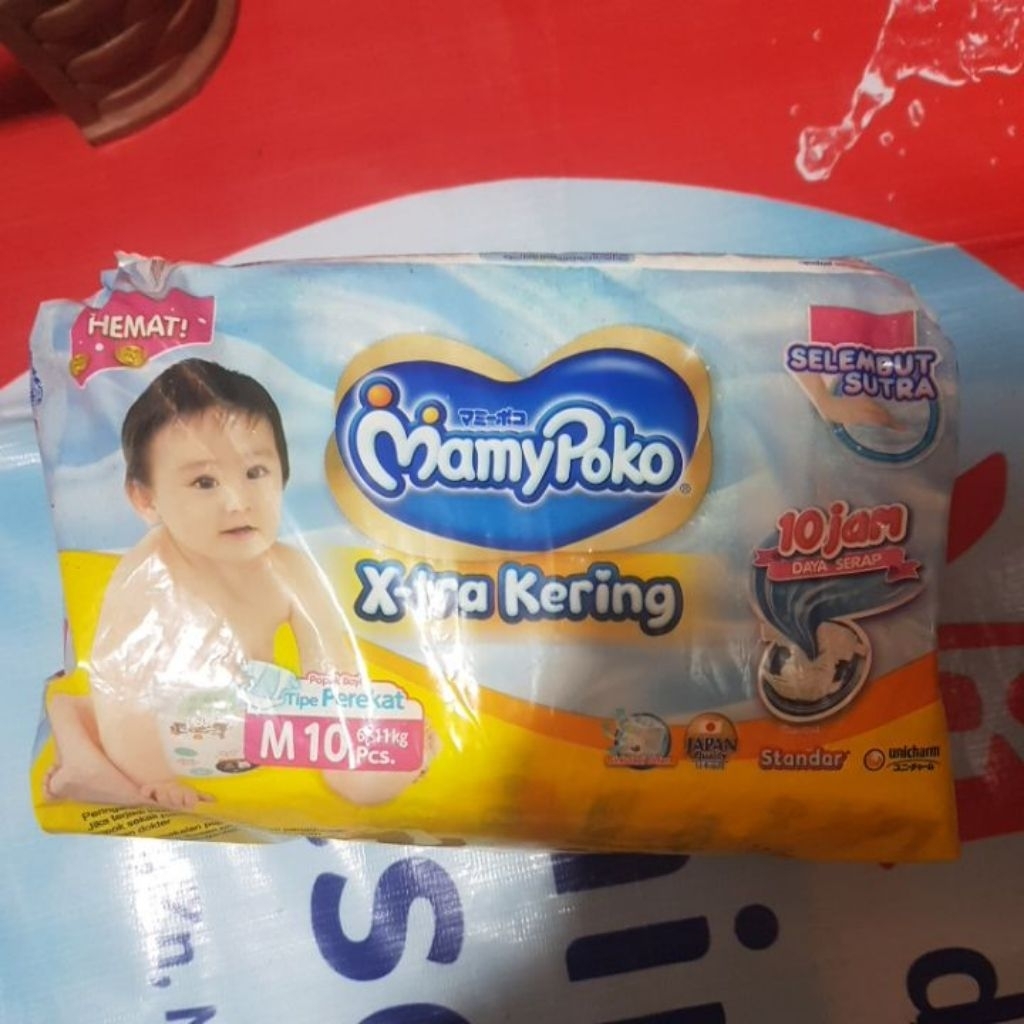 Pampers MamyPoko X-tra Kering ( Perekat)