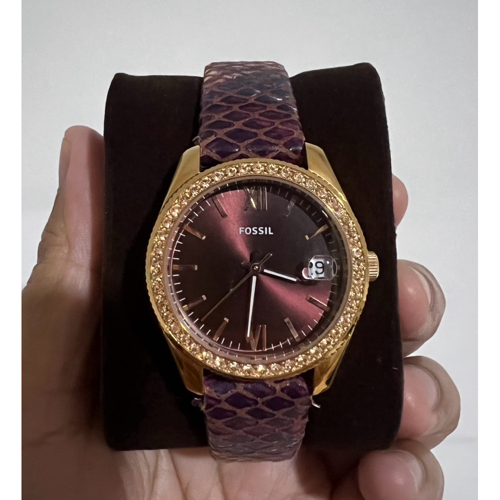 Jam Tangan Wanita (Purple/ Ungu Tua)