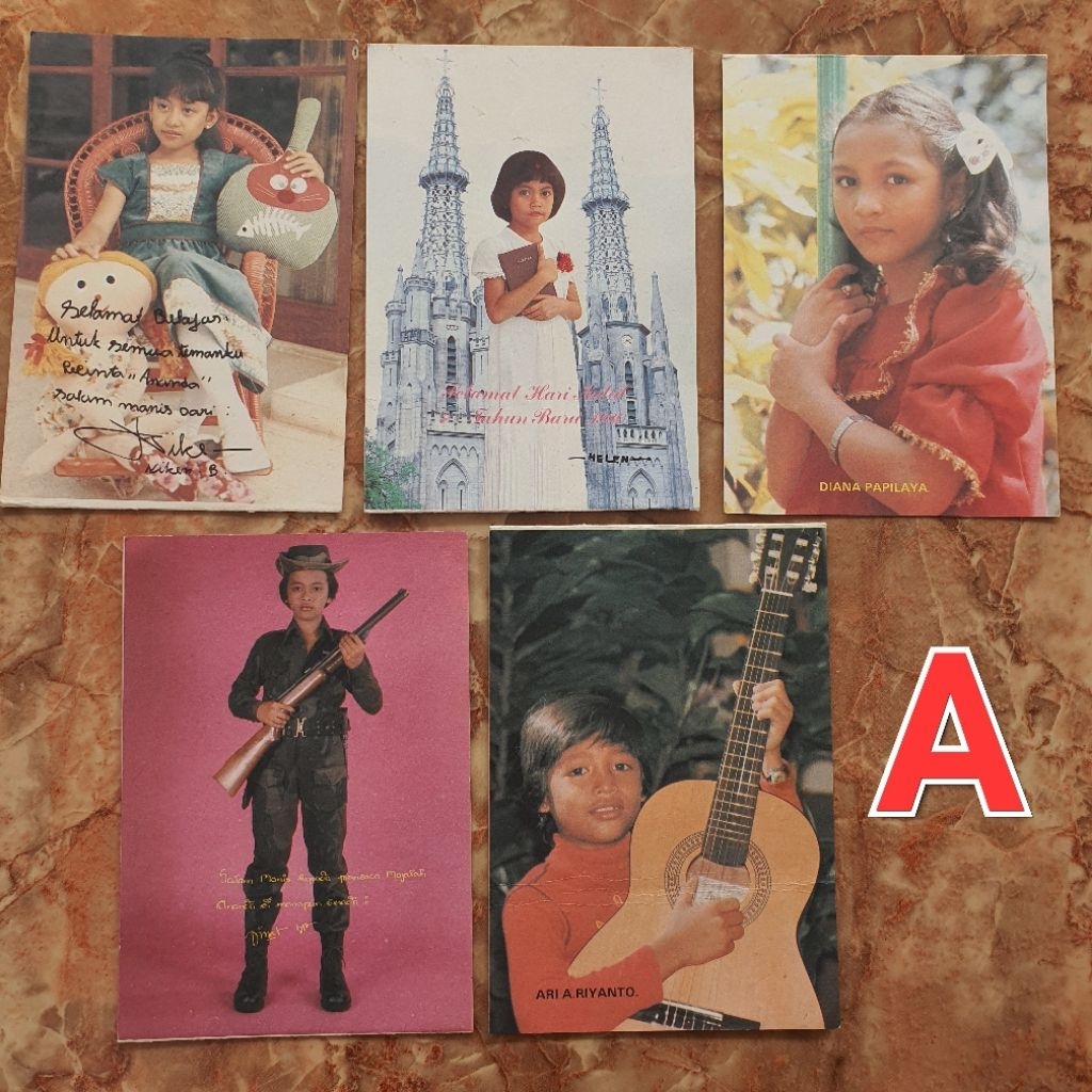 

Kartu Pos Lawas Bergambar Artis/Model Cilik Hadiah Majalah Ananda